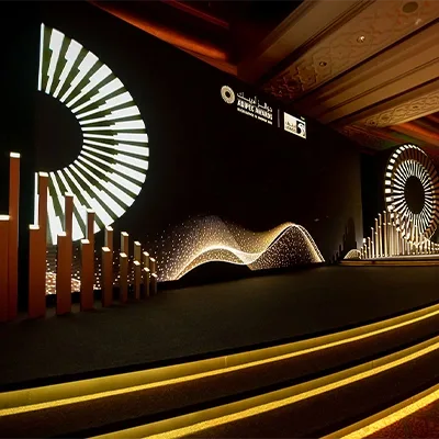 awards-ceremony-stage-circular-light-installations-uae.webp