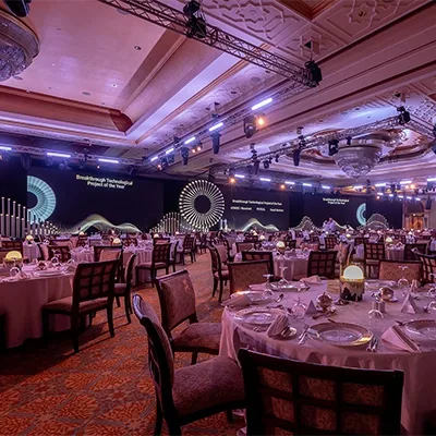 awards-gala-dinner-lighting-led-backdrop-dubai-uae-technical-production.webp