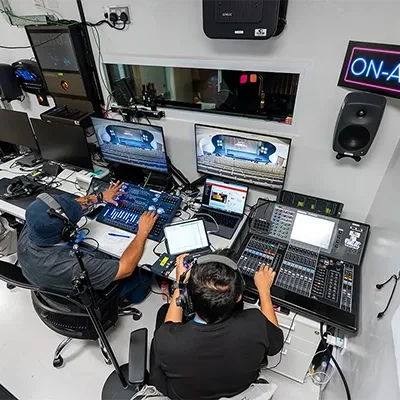 broadcast-control-room-on-air-production-team-uae