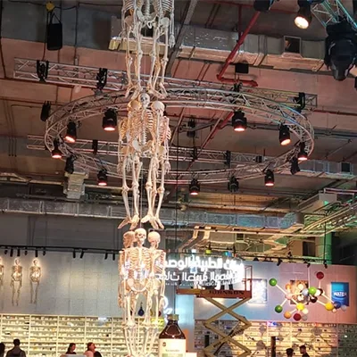 circular-truss-hanging-display-installation-museum-uae