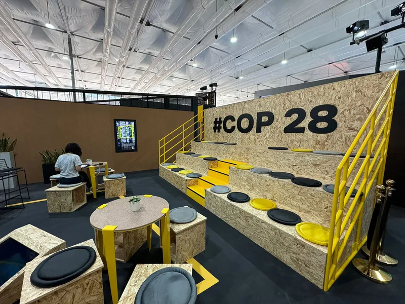 cop28-ey-stand-tiered-seating-closeup-2023