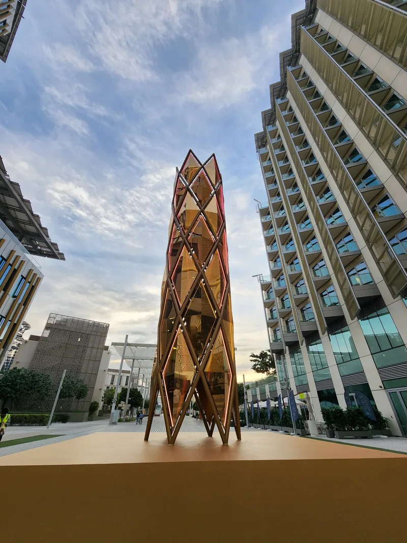 dubai-light-art-festival-diamond-sculpture-daytime-city-view