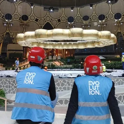 evolution-crew-chandelier-installation-venue-uae