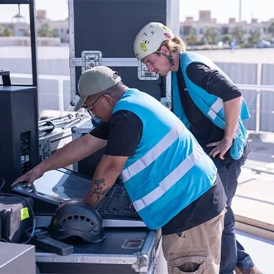 evolution-crew-outdoor-equipment-setup-uae