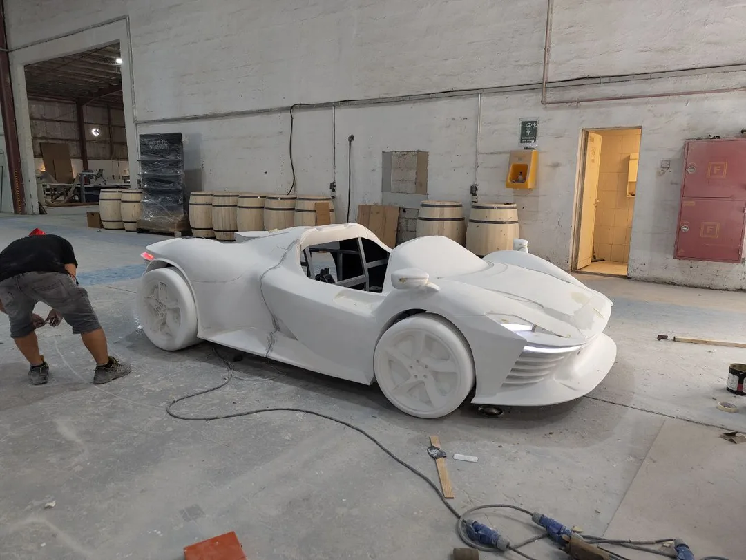 ferrari-sp3-daytona-foam-body-prototype-2023