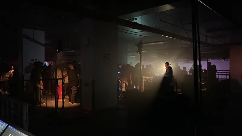 icd-underground-party-live-dj-performance
