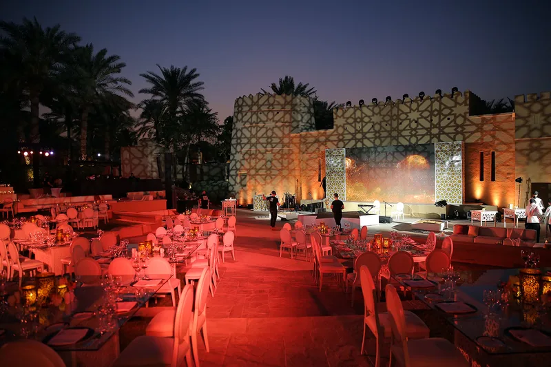 kerzner-global-awards-outdoor-dinner-setup-fort-2022