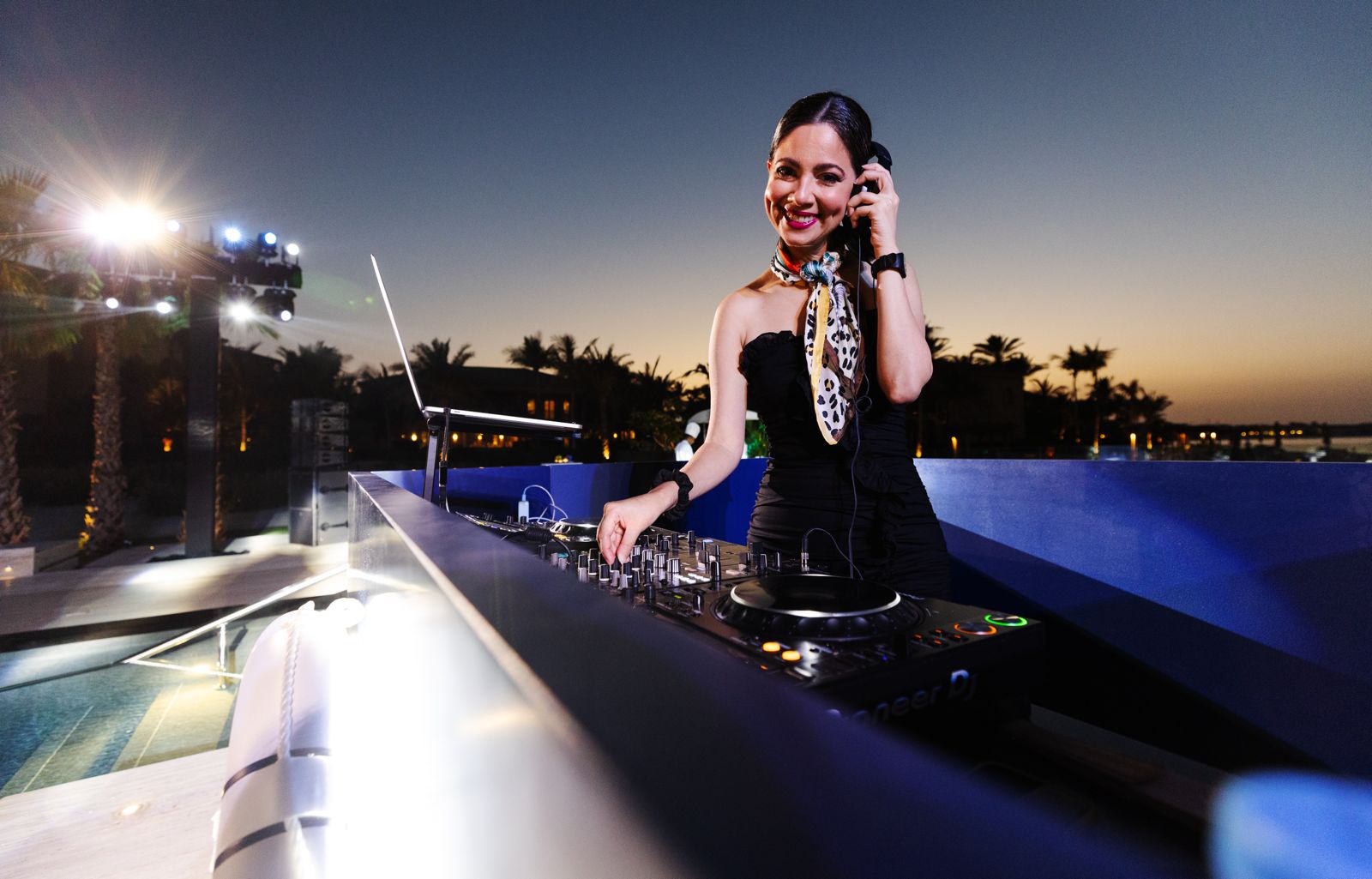 looking-glass-safina-dj-booth-sunset-2024