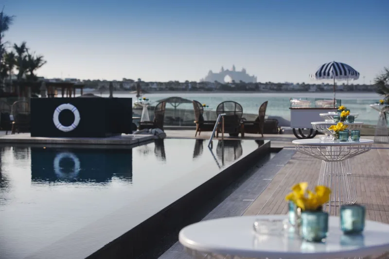 looking-glass-safina-poolside-view-atlantis-2024