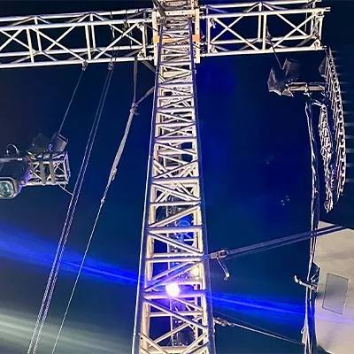 overhead-truss-structure-with-lighting-fixtures-uae