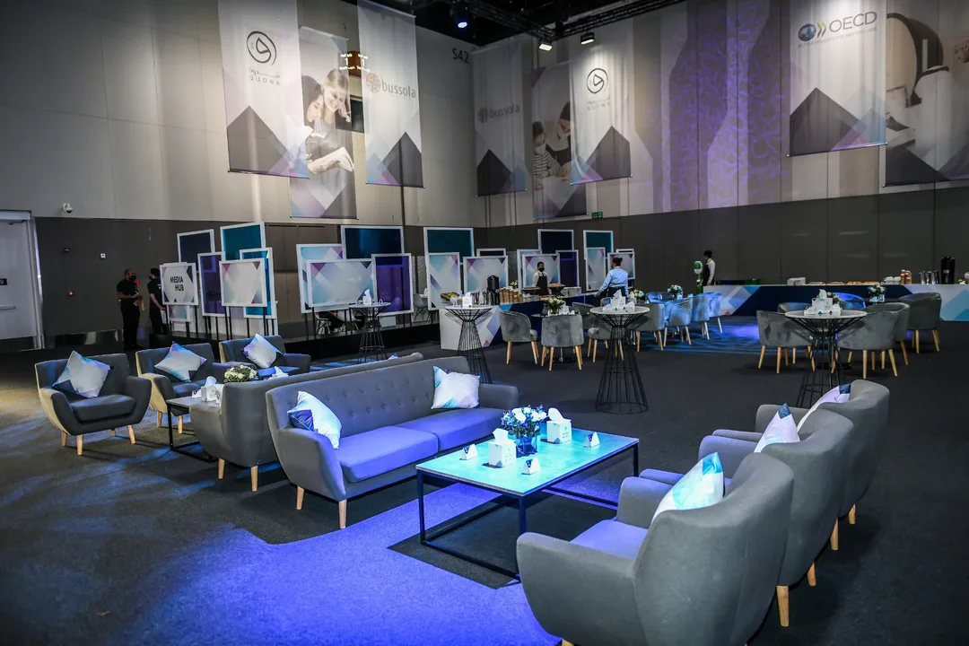 qudwa-pisa-forum-media-lounge-networking-area-dubai-2022