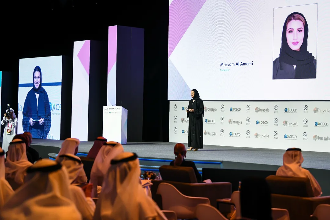 qudwa-pisa-forum-presenter-main-stage-dubai-2022