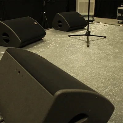 stage-monitor-speakers-wedge-monitors-live-event-dubai-uae-audio-production.webp