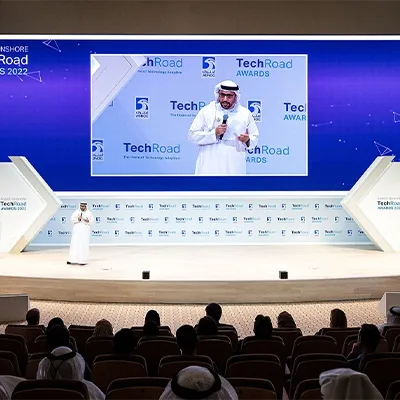 techroad-awards-stage-speaker-presentation-uae.webp